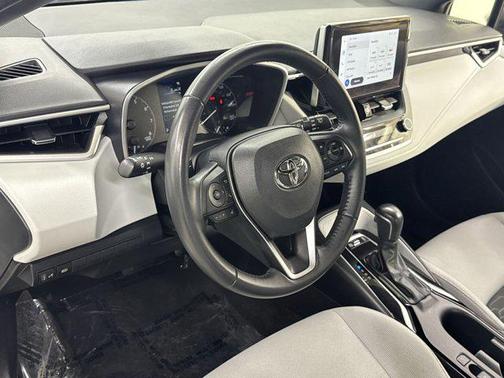 Ice Cap 2023 Toyota Corolla SE