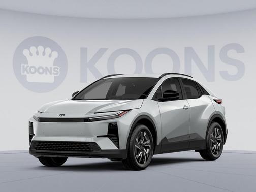 Wind Chill Pearl/Black 2026 Toyota C-HR XSE