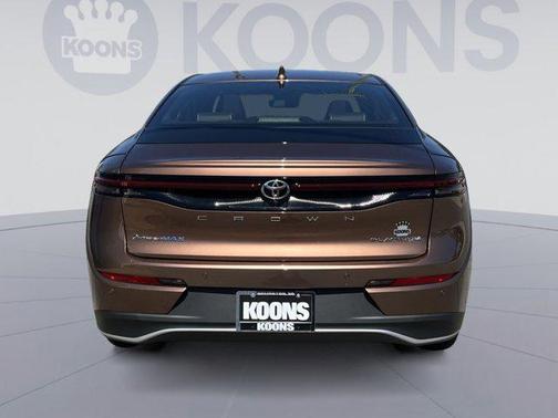 2026 Toyota Crown Platinum