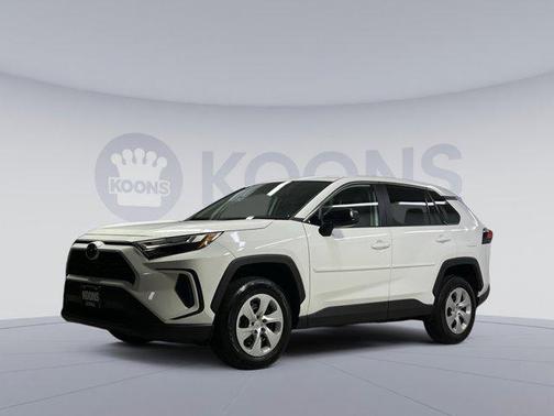 2024 Toyota RAV4 LE
