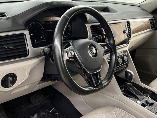 2018 Volkswagen Atlas 3.6L SEL Premium