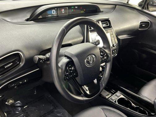 2020 Toyota Prius LE
