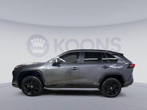 2022 Toyota RAV4 Hybrid SE