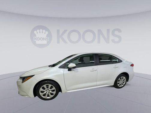 Wind Chill Pearl 2024 Toyota Corolla LE