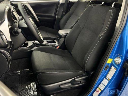 2017 Toyota RAV4 Hybrid XLE