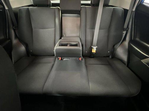 2017 Toyota RAV4 Hybrid XLE