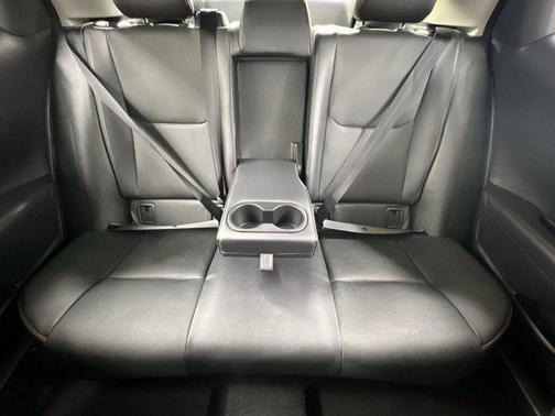 2024 Toyota Prius Prime SE