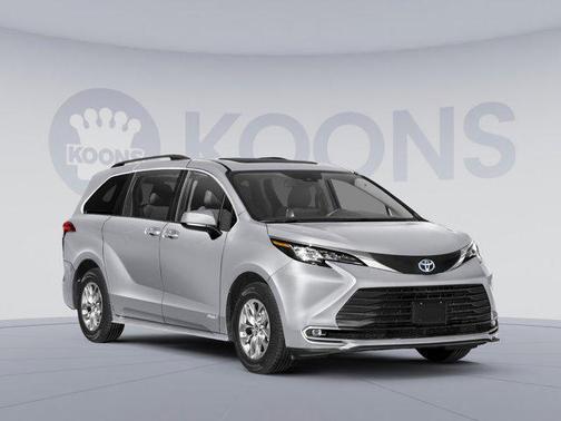 2025 Toyota Sienna XLE 7 Passenger