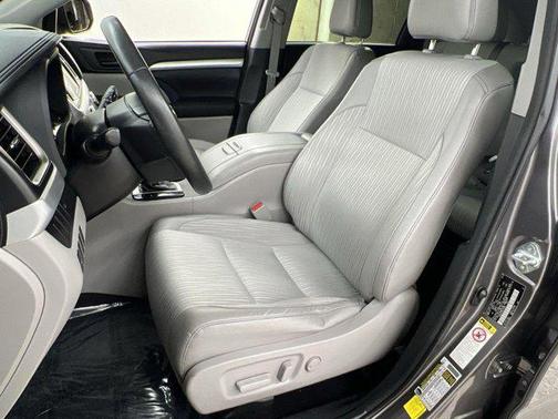2016 Toyota Highlander LE Plus
