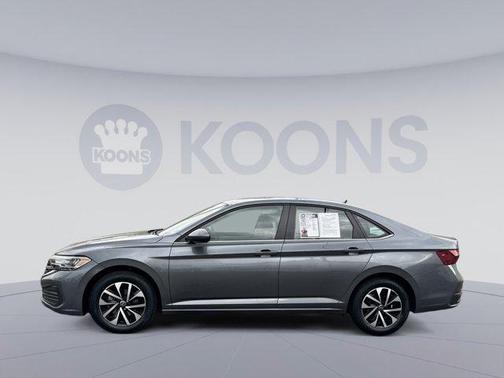 Platinum Gray Metallic 2024 Volkswagen Jetta 1.5T S