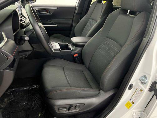 2023 Toyota RAV4 Prime SE