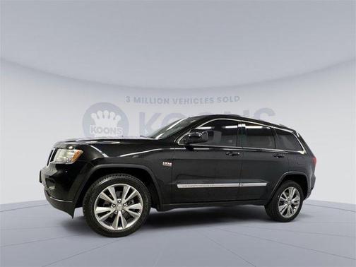 Photo 5 of 27 of 2013 Jeep Grand Cherokee Laredo
