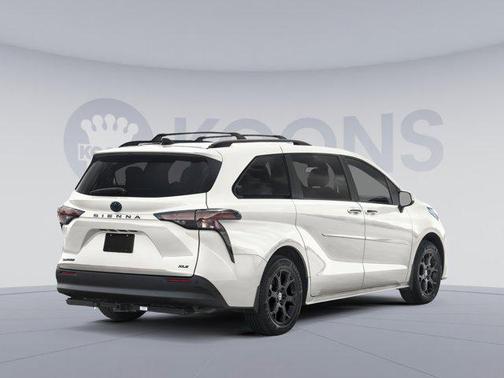 Ice Cap 2026 Toyota Sienna Woodland Edition