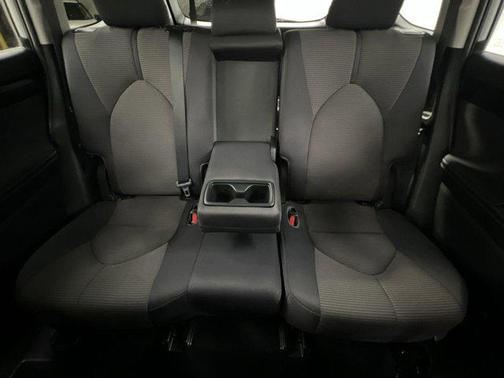 2020 Toyota Highlander LE