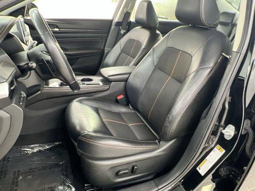 2021 Nissan Altima SR FWD