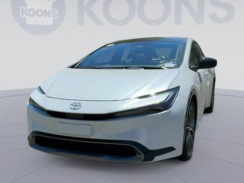 Wind Chill Pearl 2026 Toyota Prius XLE