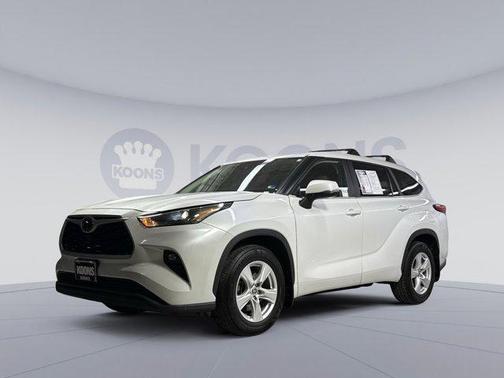 2023 Toyota Highlander LE