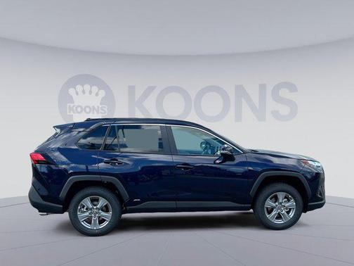 2025 Toyota RAV4 Hybrid XLE