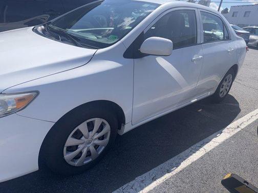 2009 Toyota Corolla LE