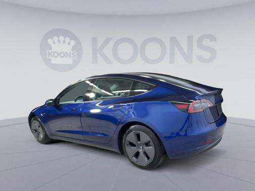 Deep Blue Metallic 2023 Tesla Model 3 Standard Range