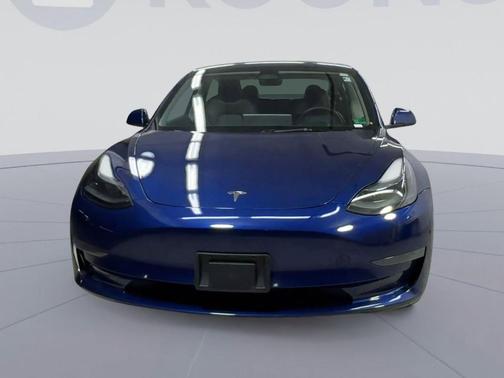 Deep Blue Metallic 2023 Tesla Model 3 Standard Range