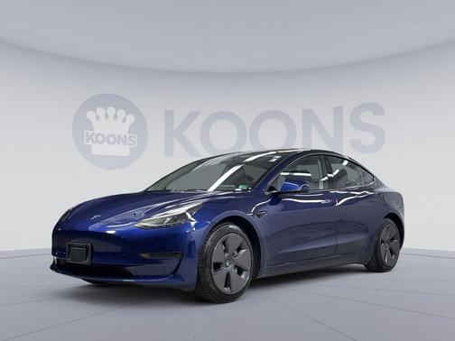Deep Blue Metallic 2023 Tesla Model 3 Standard Range