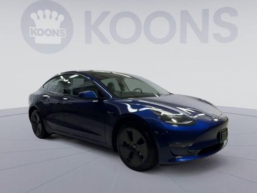 Deep Blue Metallic 2023 Tesla Model 3 Standard Range
