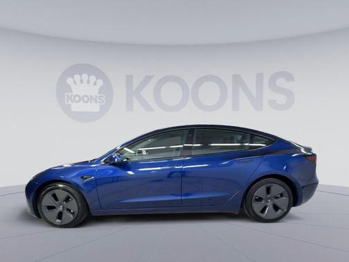 Deep Blue Metallic 2023 Tesla Model 3 Standard Range