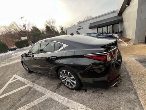 2021 Lexus ES 350 Base