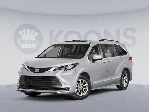 2025 Toyota Sienna XLE 7 Passenger
