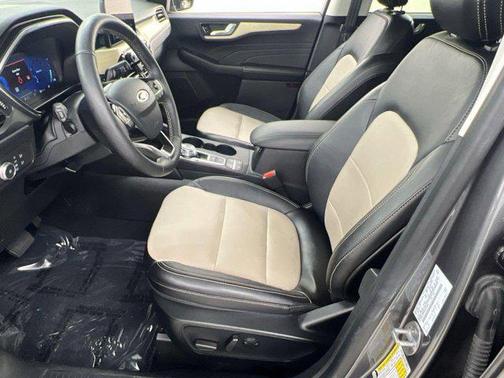 2021 Ford Escape Titanium