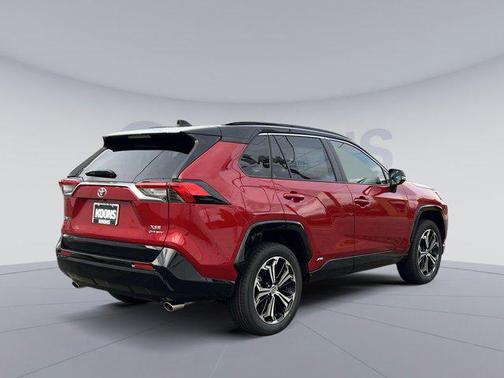 2025 Toyota RAV4 Hybrid SE