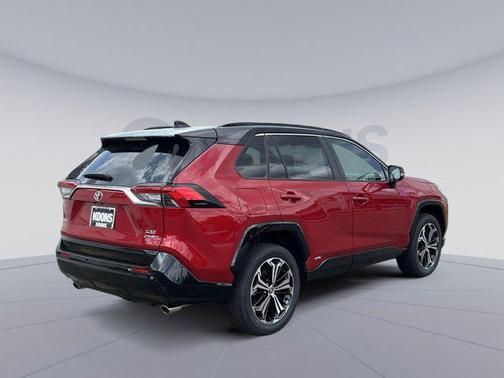 2025 Toyota RAV4 Hybrid SE