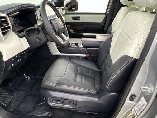 2025 Toyota Sequoia SR5
