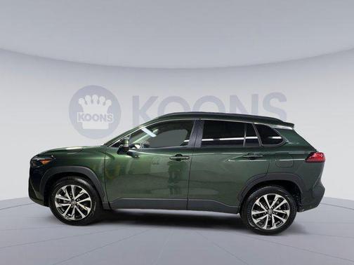 2024 Toyota Corolla Cross XLE