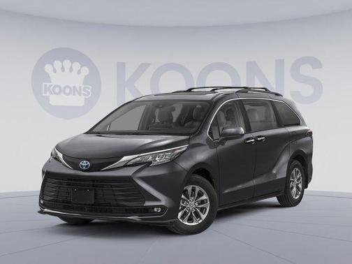 2025 Toyota Sienna XLE