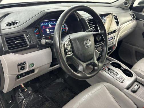 Lunar Silver Metallic 2021 Honda Pilot 2WD EX-L