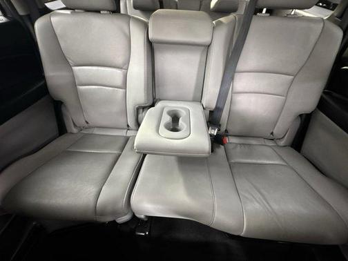 Lunar Silver Metallic 2021 Honda Pilot 2WD EX-L