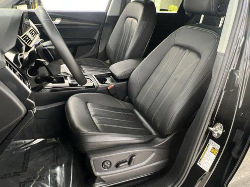 2023 Audi Q5 45 S line Premium