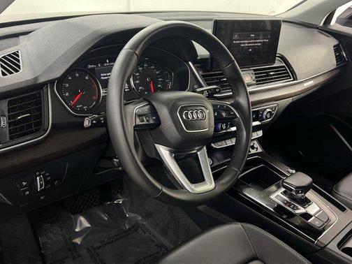 2023 Audi Q5 45 S line Premium