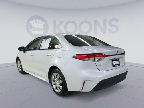 Wind Chill Pearl 2024 Toyota Corolla LE