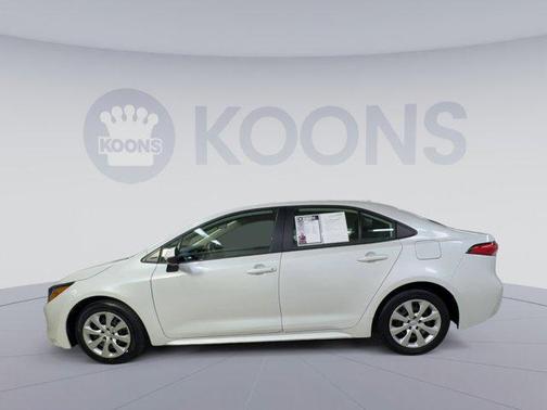 Wind Chill Pearl 2024 Toyota Corolla LE