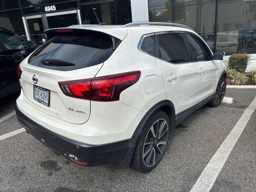 2017 Nissan Rogue Sport SL