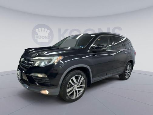 Modern Steel Metallic 2017 Honda Pilot Elite