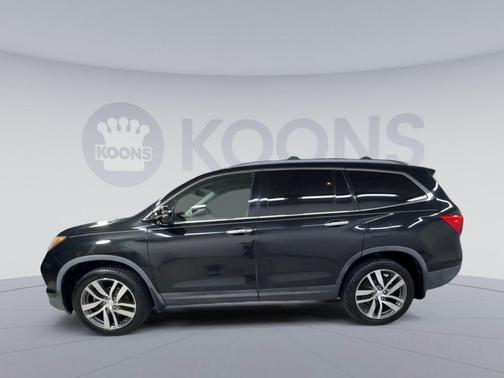 Modern Steel Metallic 2017 Honda Pilot Elite