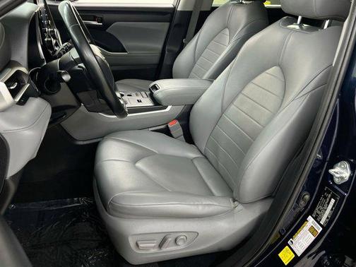 2020 Toyota Highlander Hybrid XLE