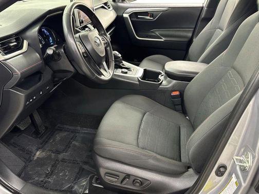 2024 Toyota RAV4 Prime SE