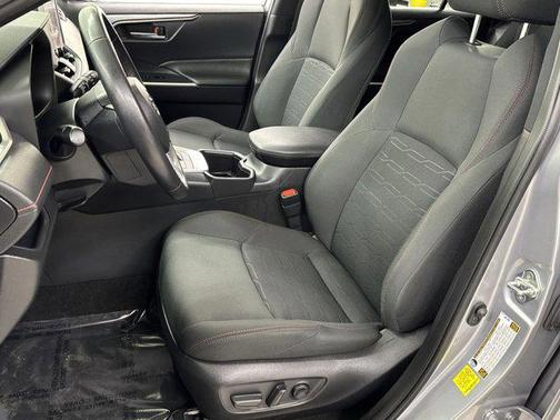 2024 Toyota RAV4 Prime SE