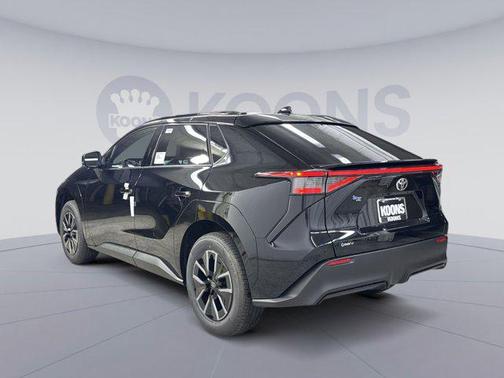 Midnight Black Metallic 2026 Toyota bZ XLE