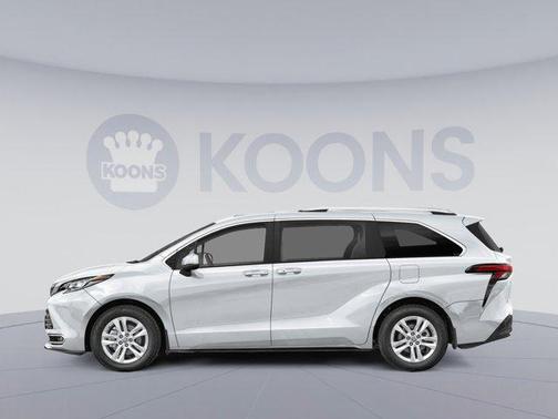 2025 Toyota Sienna Limited 7-Passenger
